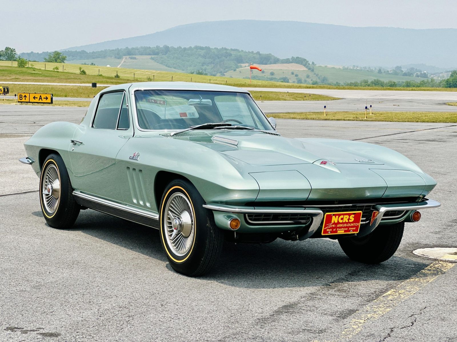 NCRS TopFlight 427/450 Powered 1966 Corvette Coupe Is Selling On Bring