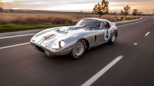 Shelby Cobra Daytona Coupe CSX2000 Is A Secret Weapon