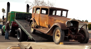 Guy Gets A 1931 Packard For Free