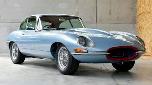 1964 Jaguar E-Type Rises From Rotting Barn Find To $250,000 Market Value