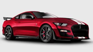 Motorious Readers Get Triple Entries On This Shelby GT500 For Father's Day