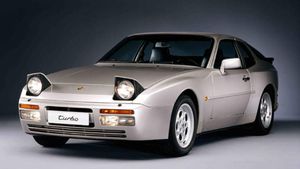 This Porsche 944 Turbo Ad Is Epic