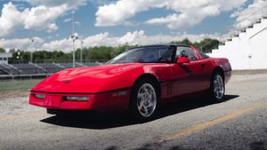 1990 Chevrolet Corvette ZR-1 Is A 92-Mile Time Capsule