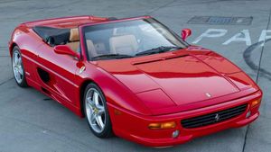 1999 Ferrari 355 Spider Has A Six-Speed Gated Manual
