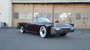 Lowered 1961 Lincoln Continental Is More Of A Celebrity Than Its Owner