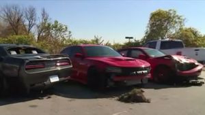Yet Another Hellcat Theft Thwarted By Bad Driving Skills