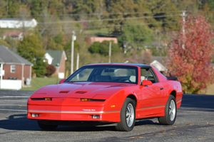 Enjoy The Third-Gen F-Body Boom In This 1986 Trans Am