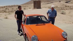 Jay Leno And Patrick Dempsey Drive A 1973 Porsche 911 Carrera RS 2.7