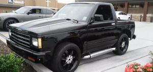 Mean Modified Chevy S-10 Pickup Sports An Extra-Short Bed