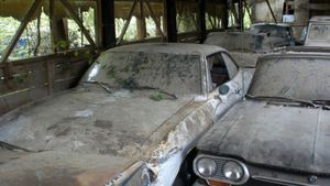 Facebook Find: Corvair Barn Finds