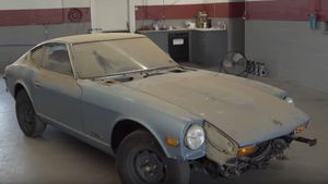 Watch A Datsun 280Z’s First Bath In 44 Years