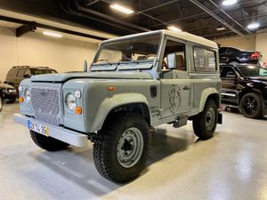 Restored to Perfection: 1991 Land Rover Defender