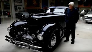 Jay Leno Shows Off The Most Expensive Duesenberg Ever