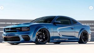 Dodge Charger Widebody Gets 2-Door Retro Treatment