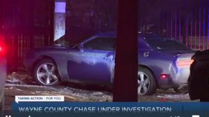 Dodge Challenger Successfully Runs From Michigan Police