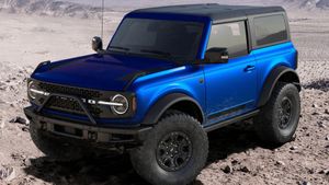 First New Ford Bronco And Mach 1 Head To Auction