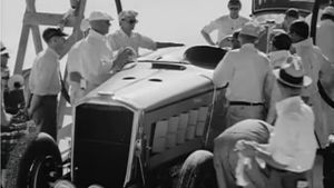 Watch A 1932 Pierce-Arrow Twelve At Bonneville