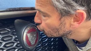 Thieves Steal Giles Coren’s Jaguar I-Pace