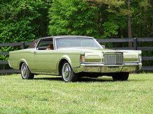 Land Yacht Cruises Onto The Auction Lot At Lucky Collector Car Auctions