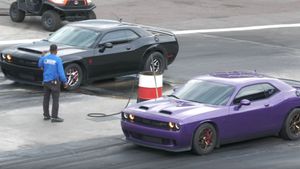 Dodge Demon Races Hellcat Redeye