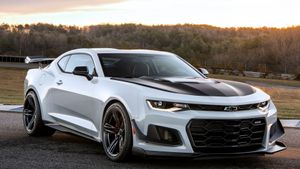 Massachusetts Man Uses Identity Fraud To Buy Camaro ZL1