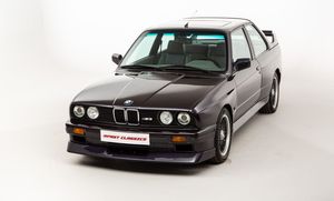 Johnny Cecotto BMW M3 E30 Is Up For Grabs, But It Will Cost You!