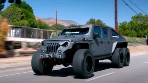 Apocalyptic Prowler Starting Life As A Gladiator Quickly Turns To A Life Of Action