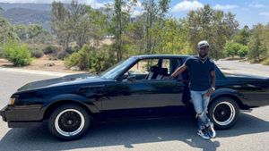 Kevin Hart Bought A Buick GNX