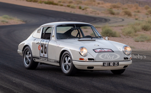 Highly-Coveted 1968 Porsche 911 R Packs Lightweight Thrills