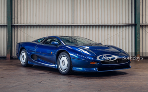 Rare 1993 Jaguar XJ220 Is One Of Only 281 Made Like It