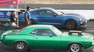 Old American Muscle Cars Embarrass The Youngins