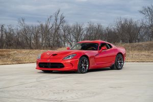 2013 SRT Viper GTS Is A Sports Car With A Lot Of American Muscle