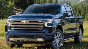 GM Trucks Knock Off Ford F-Series For 2021 Sales