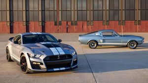 You Can Own This 2022 Shelby GT500 Heritage Edition For Practically Nothing