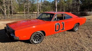 Coolest Cars For Sale On Motorious To Give To Your Valentine