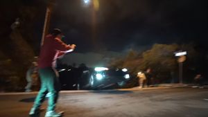 Tesla Model S Copies The General Lee In Los Angeles