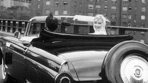 Some Like It Hot: Marilyn Monroe’s 1956 Ford Thunderbird