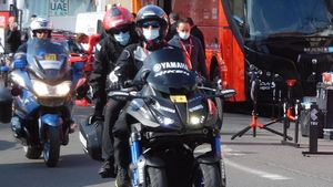 Paris Moves To Ban Motorcycles