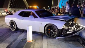Los Angeles Street Takeover Ends With Hellcat Crash