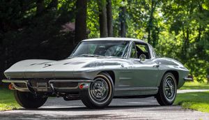 Bloomington Gold Certified and Fuel Injected Split Window Corvette Selling At Mecum's Harrisburg Auction
