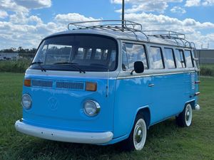 Carlisle Auctions Is Selling A Beautiful VW Kombi With Only 42k Miles