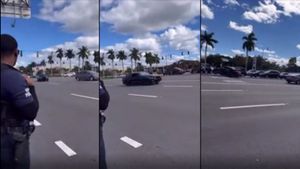 Mustang Tries Drifting In Front Of Cops