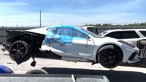 Watch This Guy Rebuild A 2022 C8 Corvette