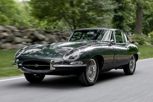 希少　1/8 モノグラム ジャガー Eタイプ Jaguar XK-E Coupe 61FR0n3hkfL._AC_SY200_QL15_.jpg