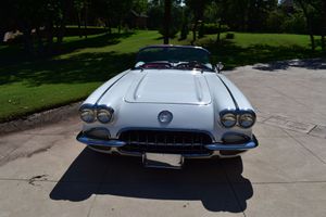 Maple Brothers Oklahoma City Is Featuring Two 1960 Corvettes