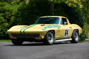 Mecum Is Featuring A 1966 Corvette Racer At Its Monterey Auction Next Month