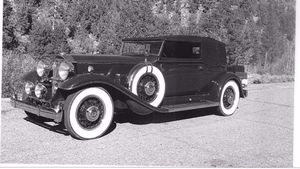 Escape Modern Life With This Über-Cool 1932 Packard 903