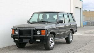 This Range Rover V8 Classic Is Certified As Automotive Art