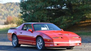 Enjoy The Third-Gen F-Body Boom In This 1986 Trans Am