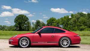 Steal The Show In This Gorgeous 2005 Porsche 911 Carrera